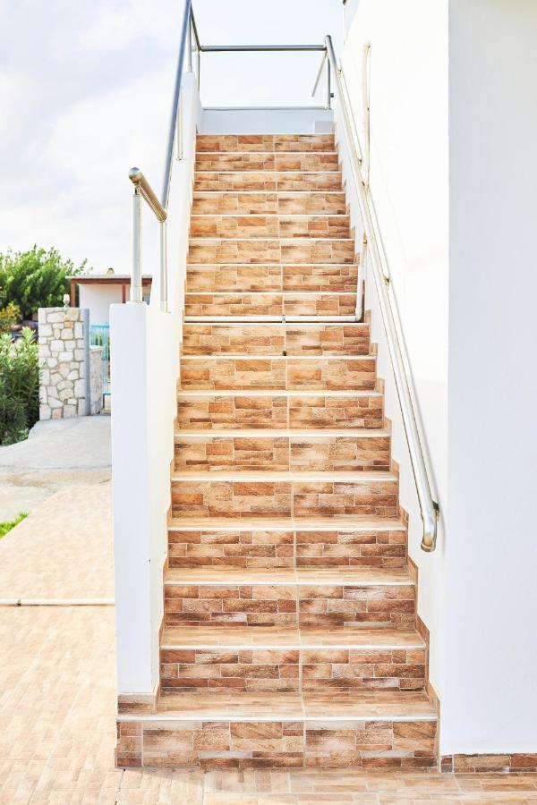 Plimmiri Nerida Beachfront Villas מראה חיצוני תמונה